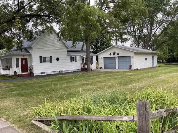 Clintonville, WI 54929,112 ELM STREET