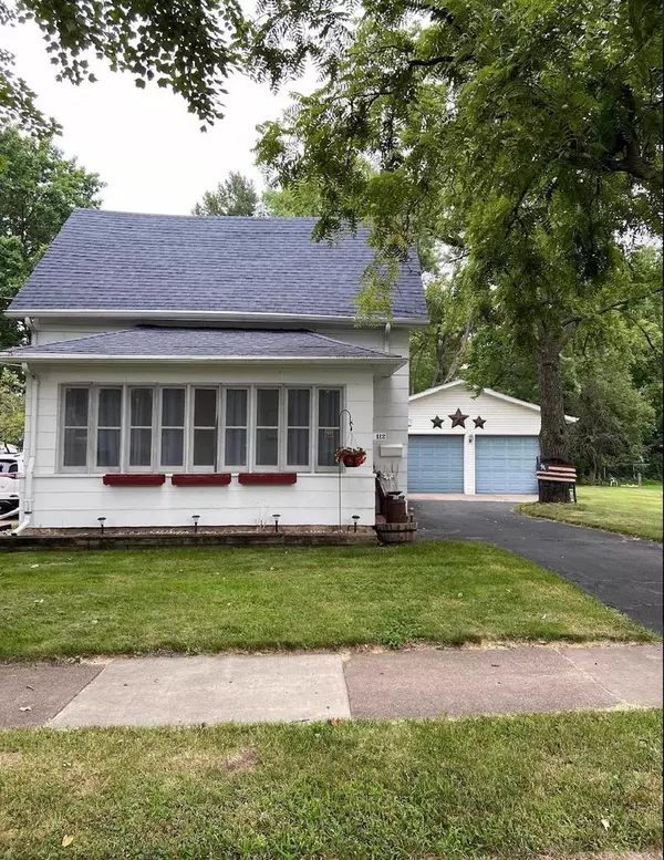 112 ELM STREET, Clintonville, WI 54929