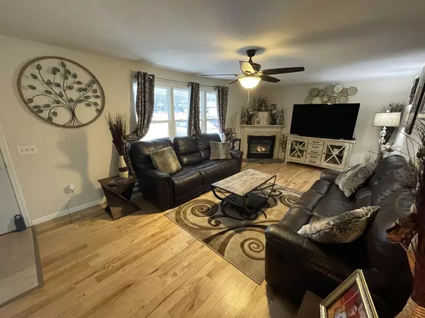 New London, WI 54961,304 W MINERVA STREET