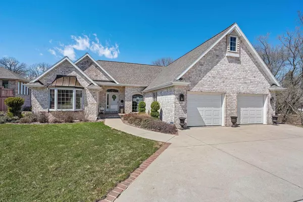 Luxemburg, WI 54217,5373 SAND BEACH DRIVE