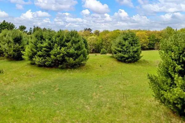 Hancock, WI 54943,6TH AVENUE