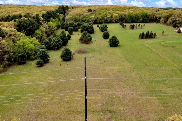 Hancock, WI 54943,6TH AVENUE