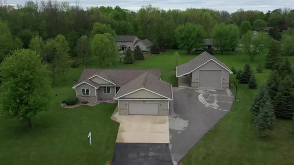 Luxemburg, WI 54217,6271 BAYWOOD CIRCLE