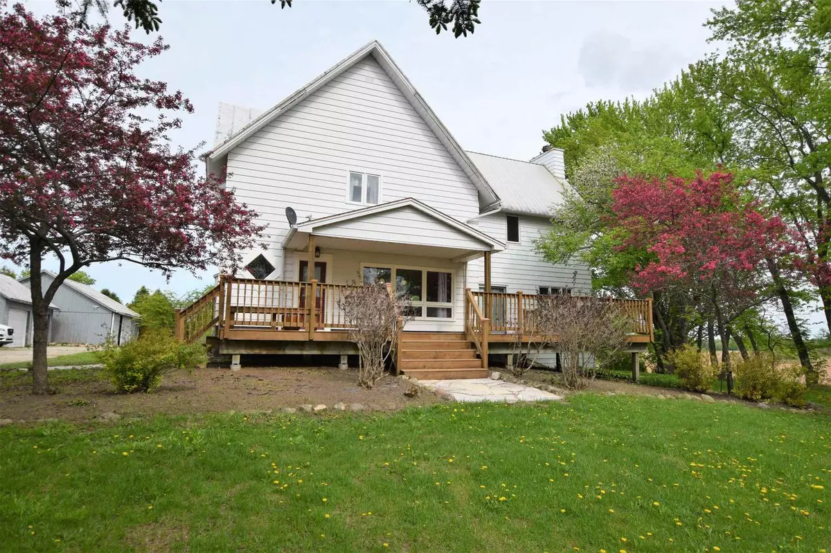 Greenleaf, WI 54126,7327 PLEASANT VIEW ROAD