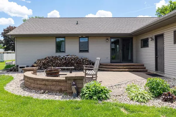 Kaukauna, WI 54130,1808 FIELDCREST DRIVE