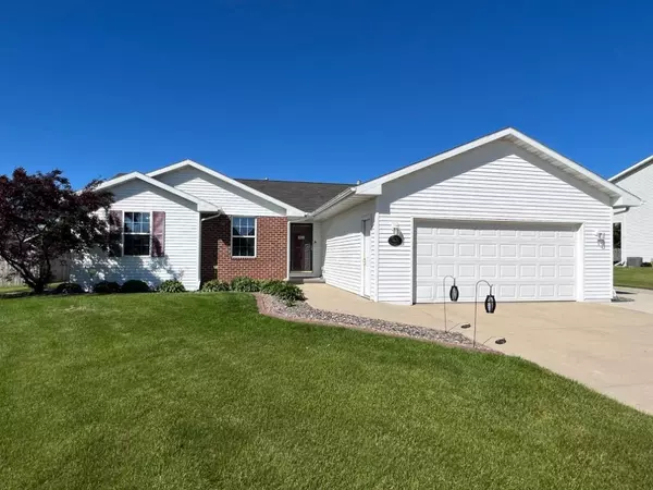 3696 COLLEGIATE WAY, New Franken, WI 54229