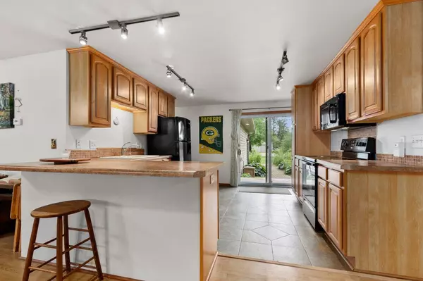 Clintonville, WI 54929,N2507 RUSTIC DRIVE