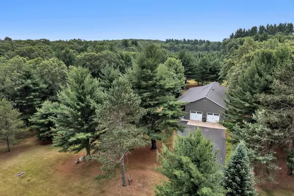 Hancock, WI 54943,W12407 BUTTERCUP DRIVE