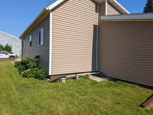 New London, WI 54961,413 AVON STREET