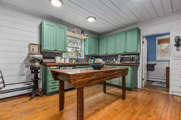 New London, WI 54961,N3874 MOSQUITO HILL ROAD