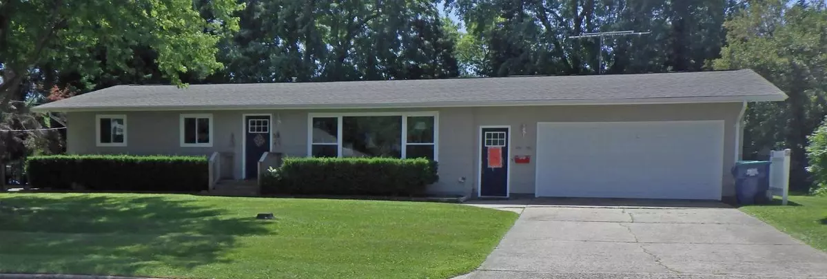 Clintonville, WI 54929,36 E 1ST STREET