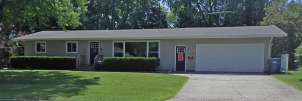 36 E 1ST STREET, Clintonville, WI 54929