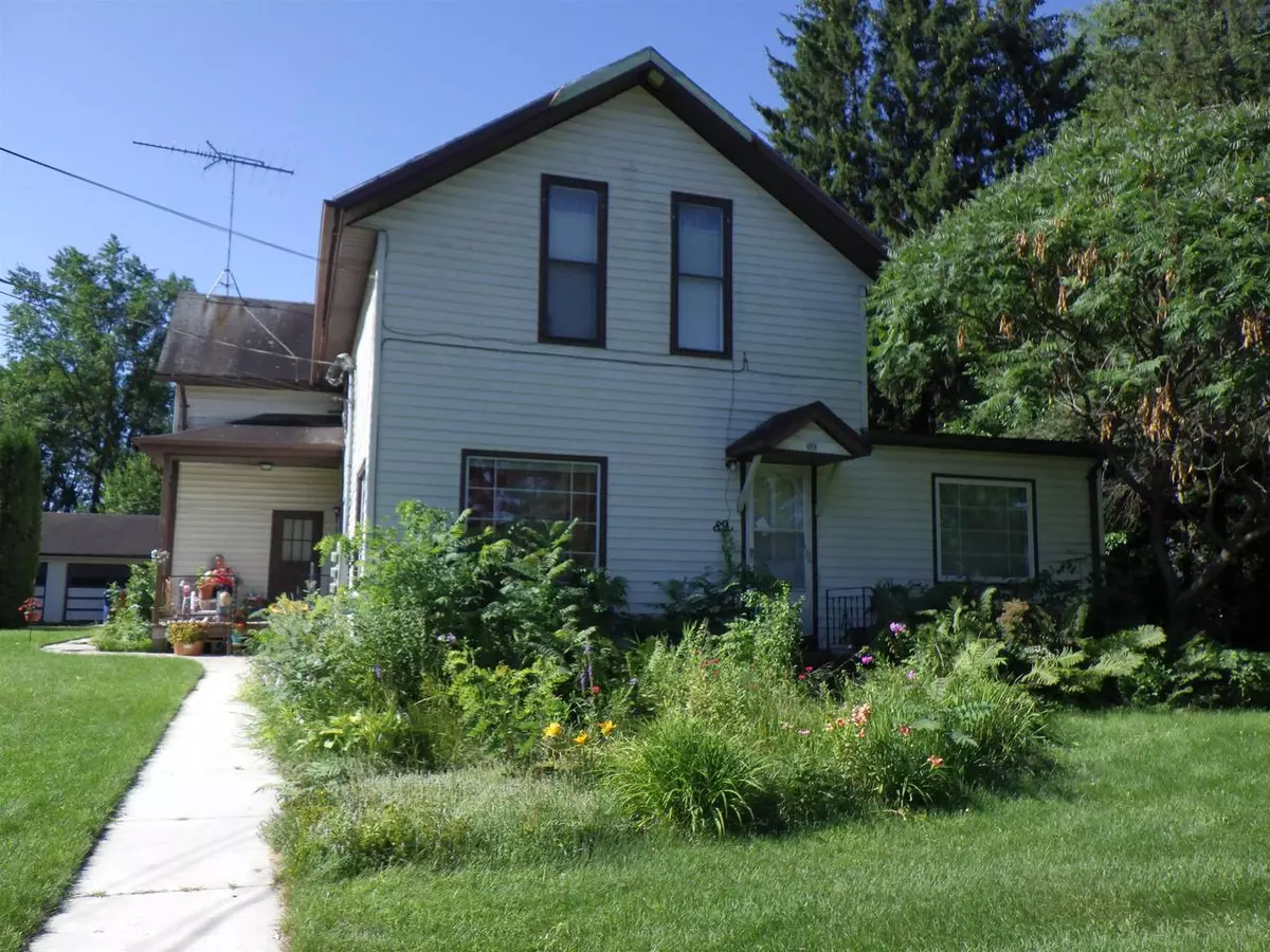 Clintonville, WI 54929,89 WAUPACA STREET