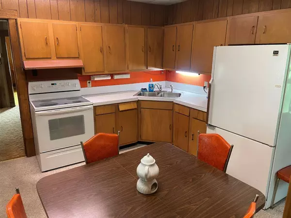 Clintonville, WI 54929,72 BRIX STREET