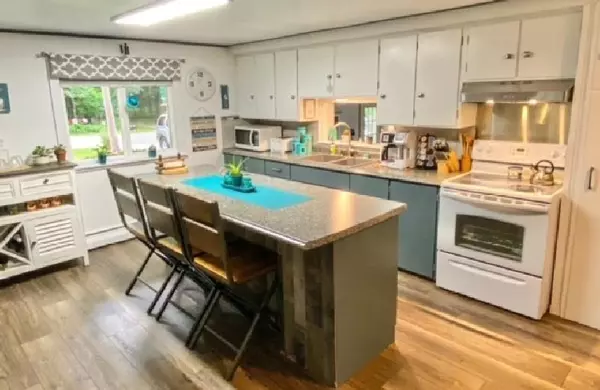 Clintonville, WI 54929,W8302 CLOVERLEAF LAKE ROAD