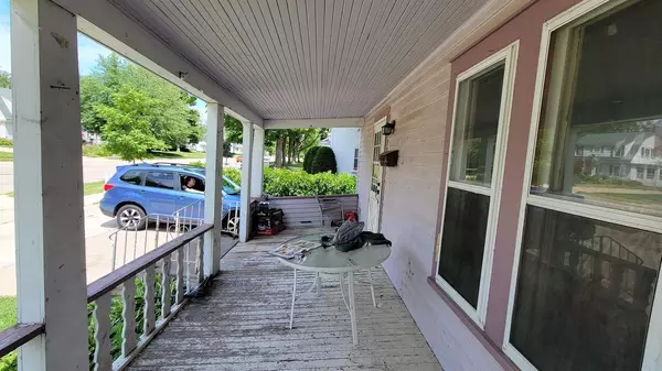 Clintonville, WI 54929,154 N MAIN STREET