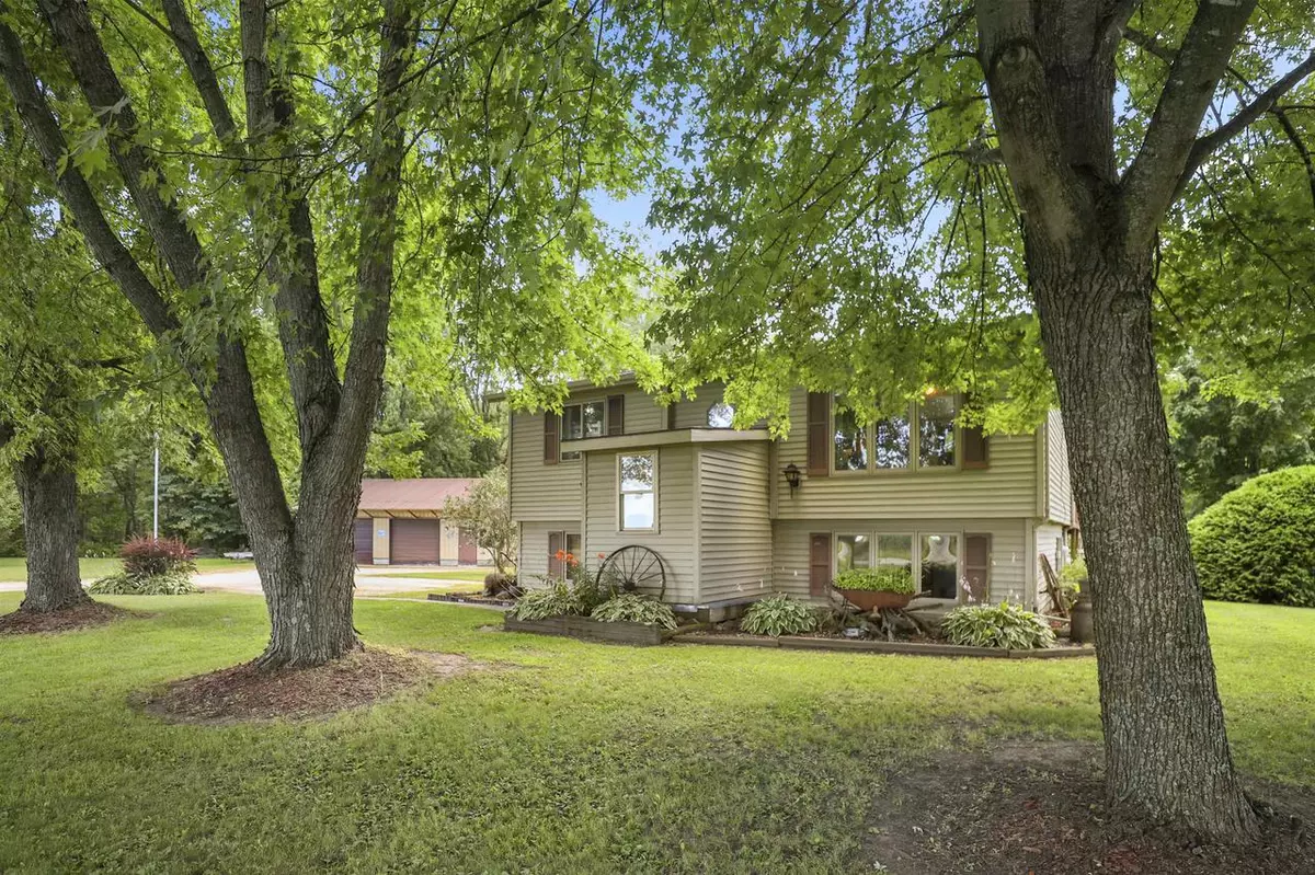 Clintonville, WI 54929,N11195 COUNTY ROAD Y