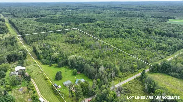 Iola, WI 54945,N11494 HELGESON ROAD