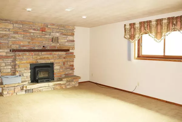 Seymour, WI 54165,W3180 TUBBS ROAD