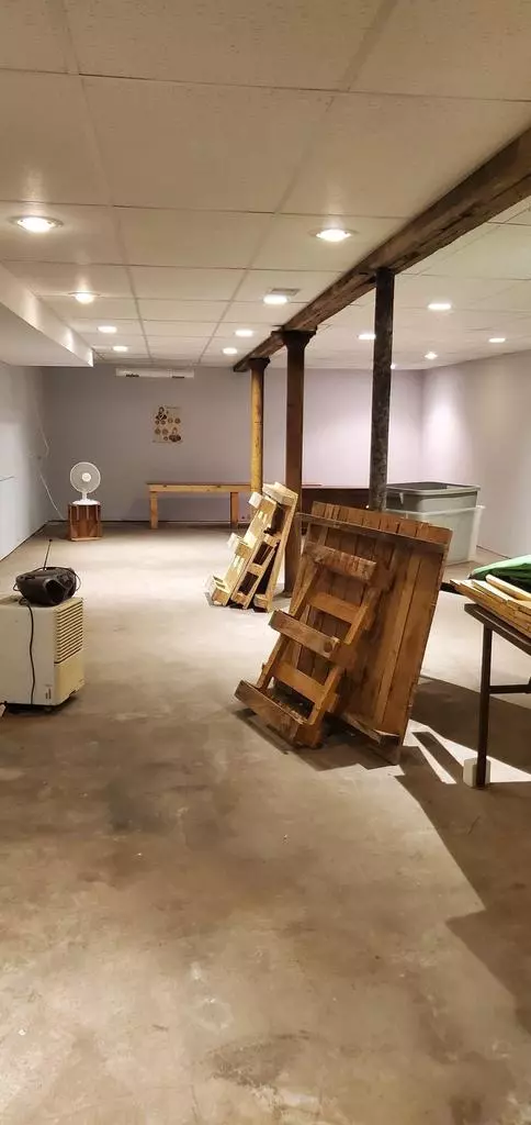 Iola, WI 54945,110 N MAIN STREET