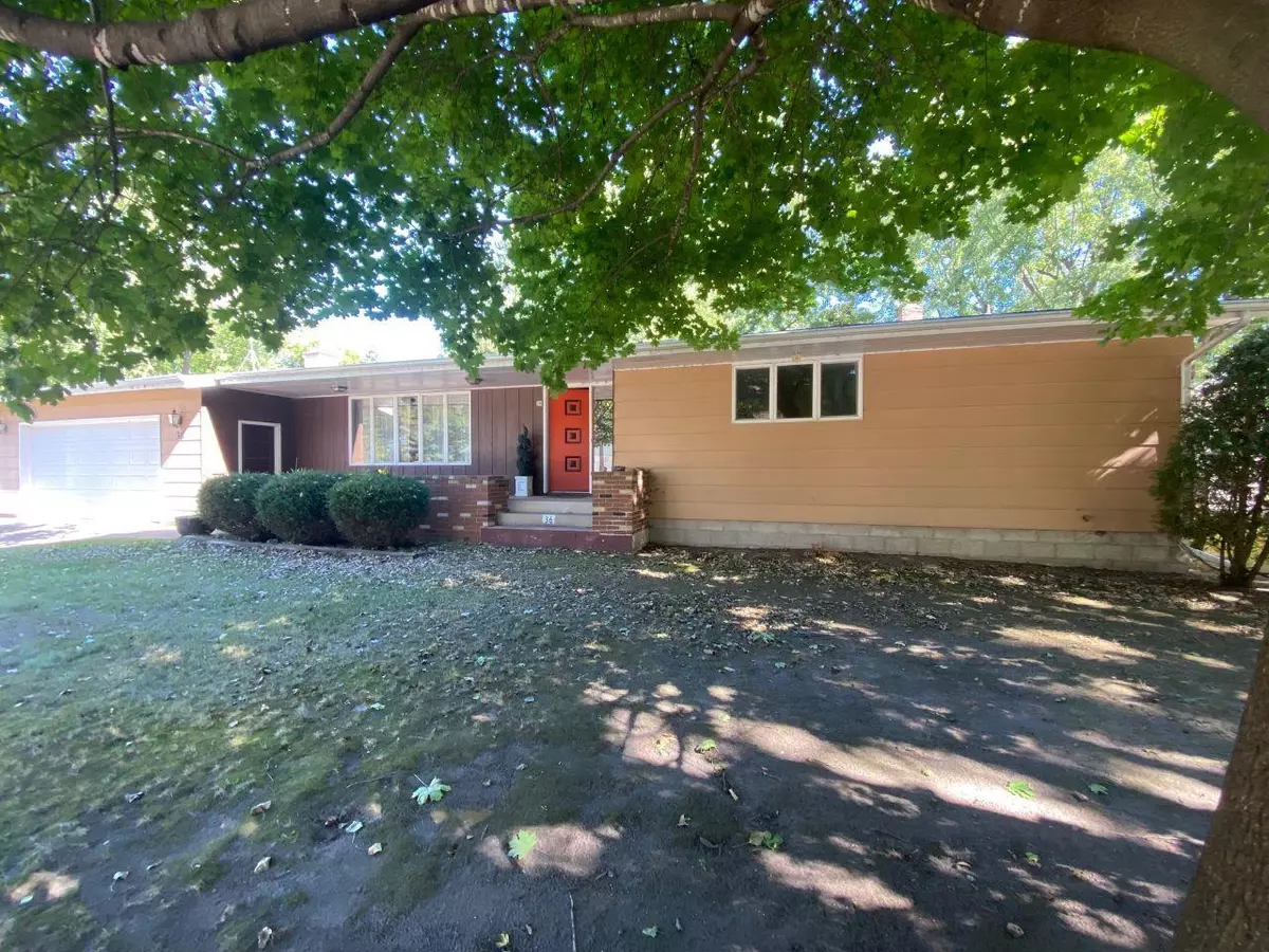 Clintonville, WI 54929,36 BRENT STREET