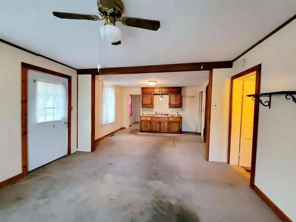 Hancock, WI 54943,329 S MAIN STREET