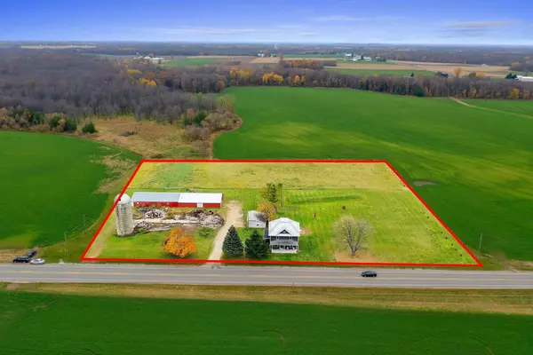 Greenleaf, WI 54126,8614 COUNTY ROAD W