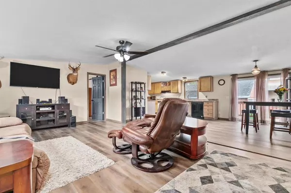 New London, WI 54961,E8568 MARKET STREET