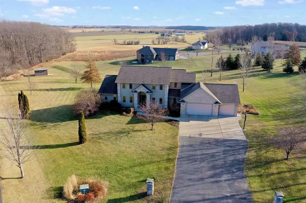 Greenleaf, WI 54126,2122 FAWN COURT