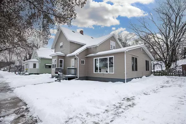 Clintonville, WI 54929,38 E 2ND STREET