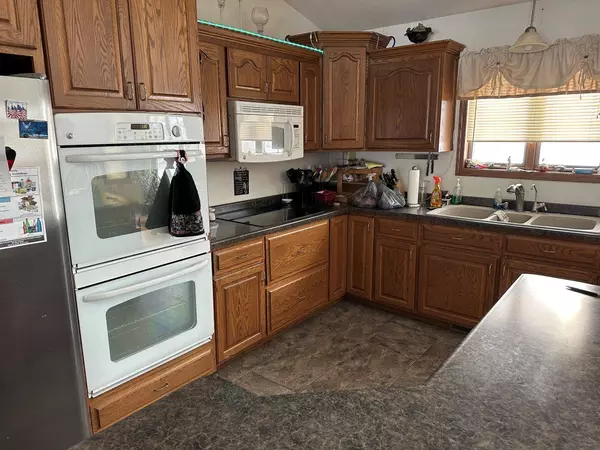 Marion, WI 54950,E5935 HERZBERG ROAD