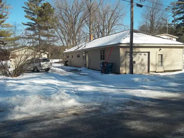 W8566 ADAMS BEACH DRIVE, Clintonville, WI 54929