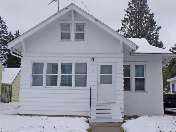 38 E 14TH STREET, Clintonville, WI 54929