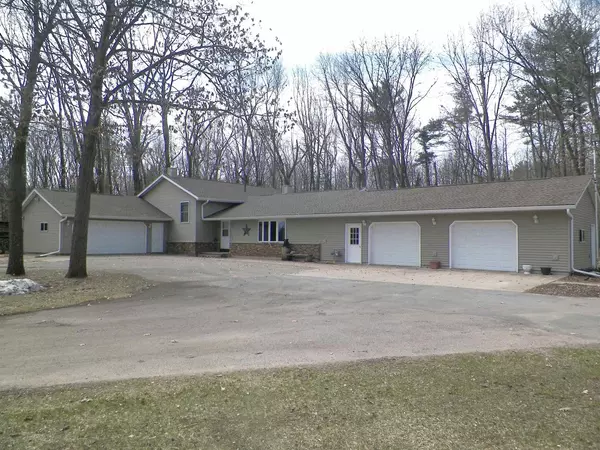N2765 TIMBER LANE, Weyauwega, WI 54983