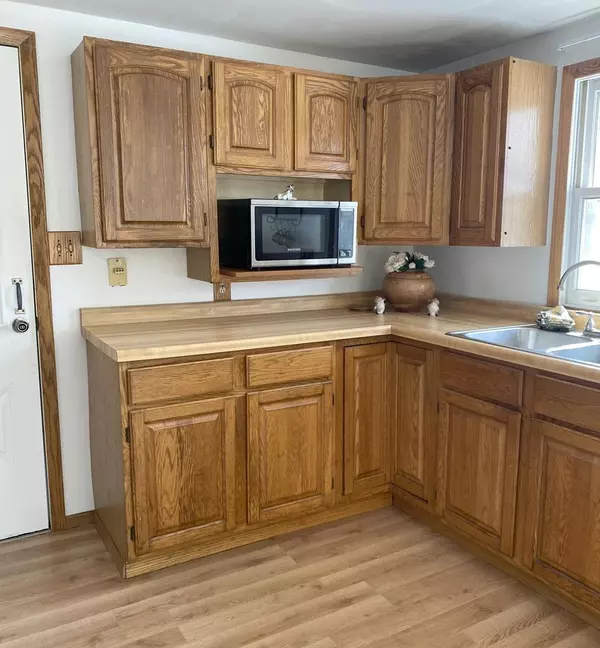 Niagara, WI 54151,N22120 US HWY 141