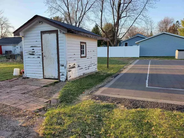 Weyauwega, WI 54983,510 E ALFRED STREET