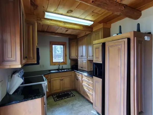 Iola, WI 54945,E1860 NELSON ROAD