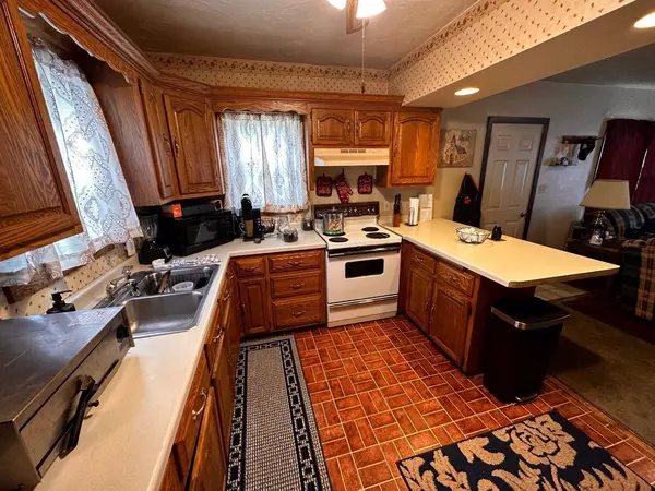 Clintonville, WI 54929,132 MCKINLEY AVENUE