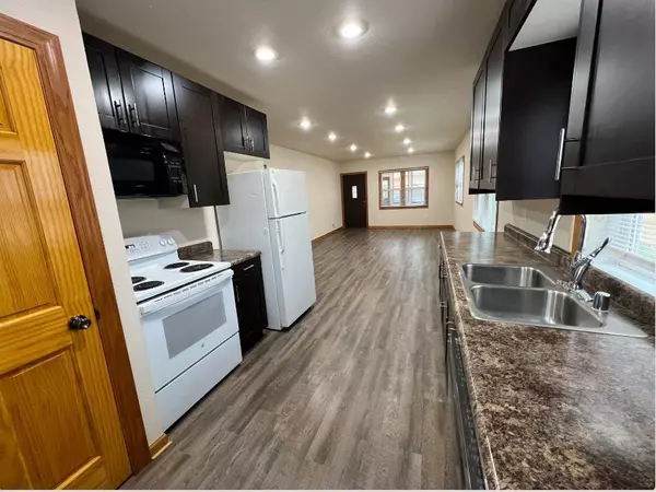 Clintonville, WI 54929,70 HEMLOCK STREET