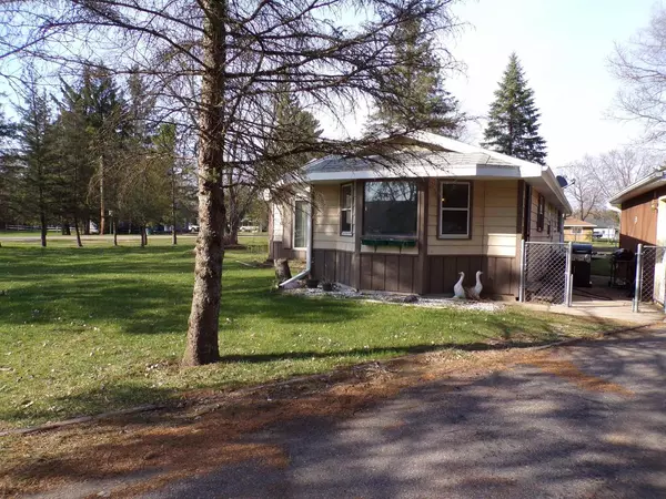 Hancock, WI 54943,438 S MAIN STREET