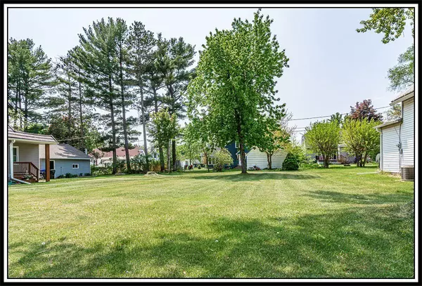 LAW STREET, New London, WI 54961