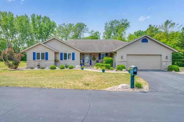 5345 SAND BEACH DRIVE, Luxemburg, WI 54217