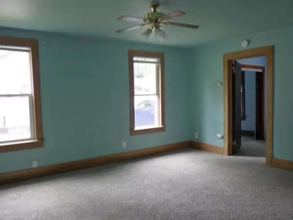 Clintonville, WI 54929,71 W 13TH STREET