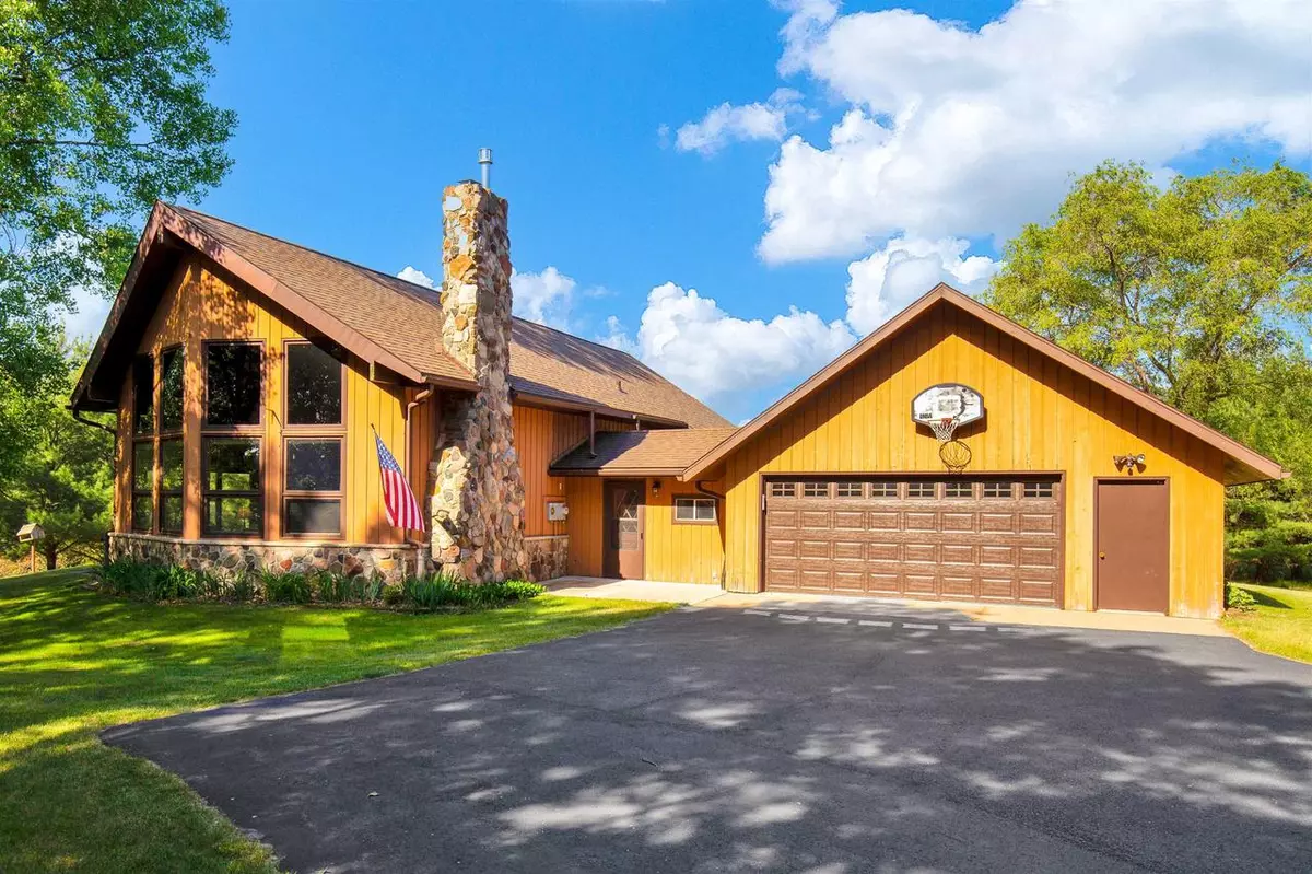 Hancock, WI 54943,N4019 9TH LANE