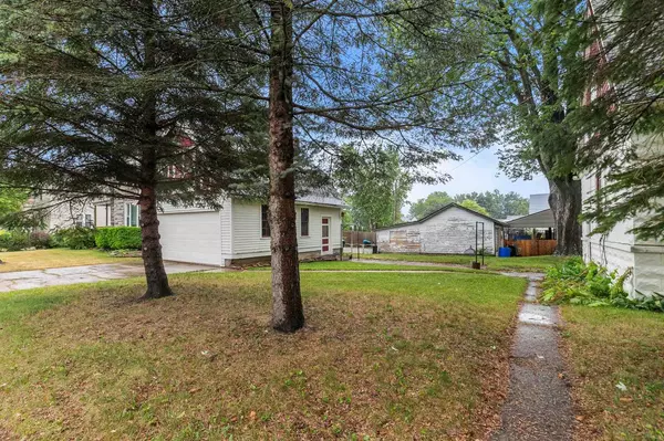 New London, WI 54961,902 S PEARL STREET