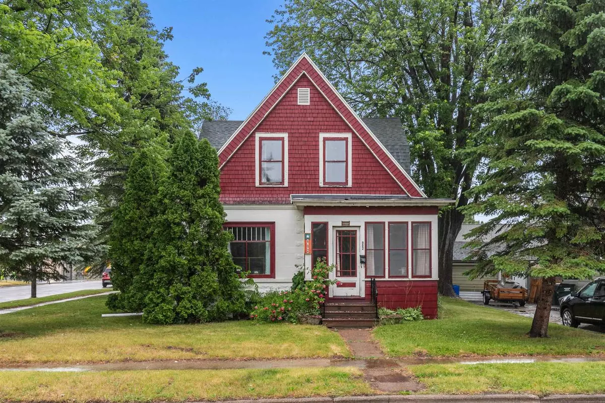 New London, WI 54961,902 S PEARL STREET