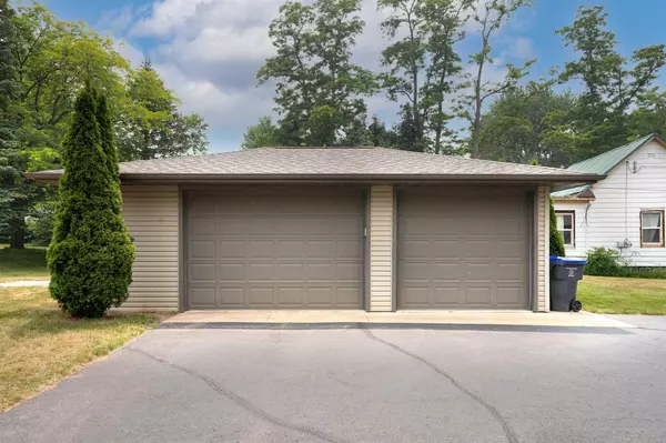 New London, WI 54961,1200 NASSAU STREET