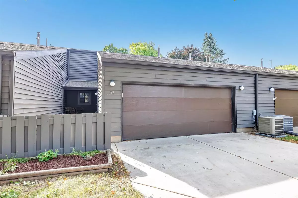 Green Bay, WI 54301,32 WEBSTER HEIGHTS DRIVE