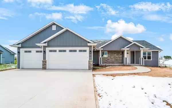 3515 E RUBYRED DRIVE, Appleton, WI 54913