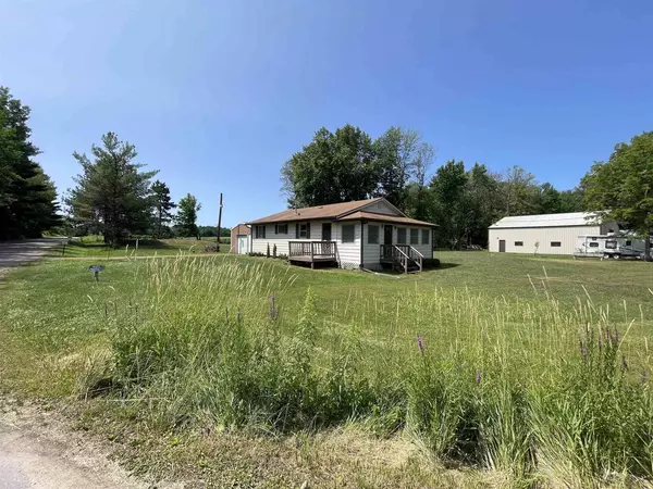 Weyauwega, WI 54983,E5599 LAKE STREET